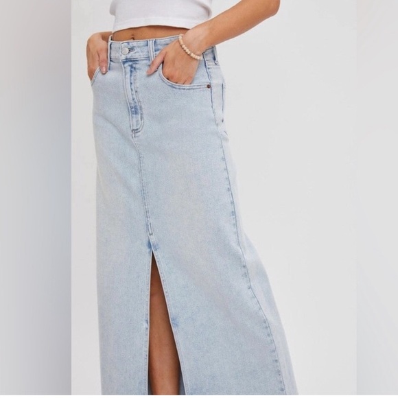 Universal Thread Dresses & Skirts - Universal Thread High Rise High Slit Soft Denim Maxi Skirt Size 6 | NWOT!
